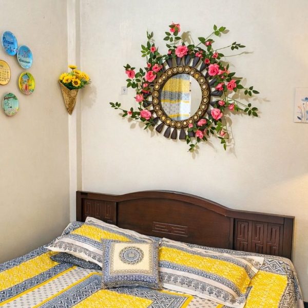 mirror with rosevine